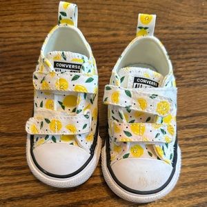 Lemon converse